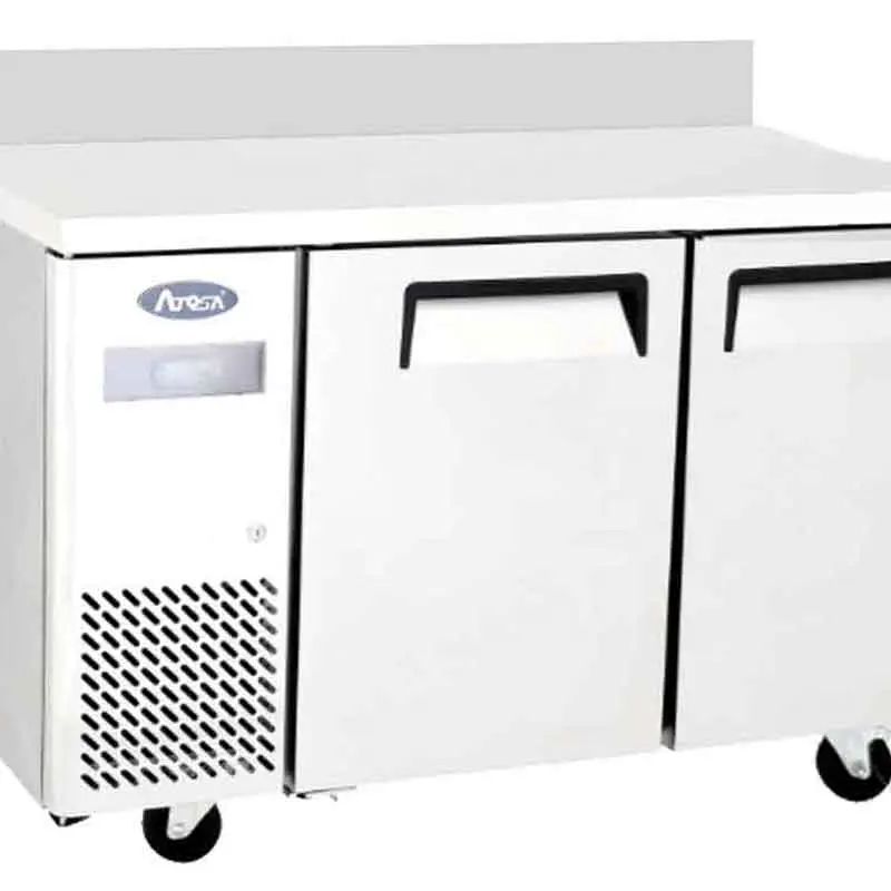 Table réfrigérée compacte négative - 2 portes + dosseret - 270L